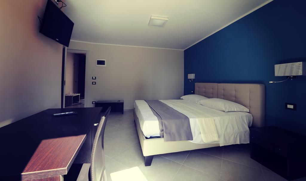Guest House San Domenico Augusta Habitación foto